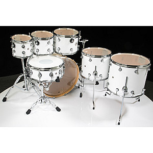 DW Design 7 Piece Drum Set, Gloss White