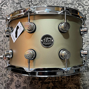 DW Performance USA DRPT0814SSGT Maple 14x8 inch Snare Drum, Gold Mist