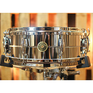 Gretsch G4160 5"x14" Chrome Over Brass Snare Drum